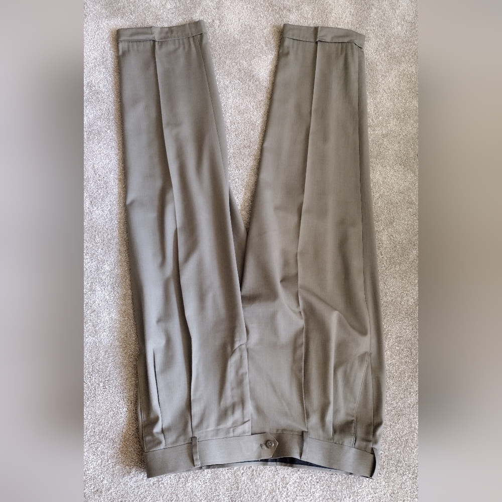 Stafford Men's Classic Gray Dress Pants